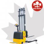 1.5T adjustable electric straddle stacker