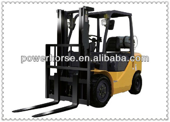 1.5T To 3.5T Dualfufe Forklift / Internal Combustion Forklift