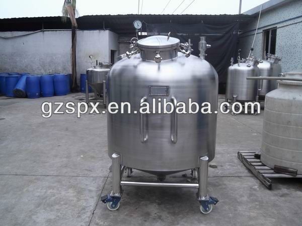 1000L sealed water tanks with bottom discharge