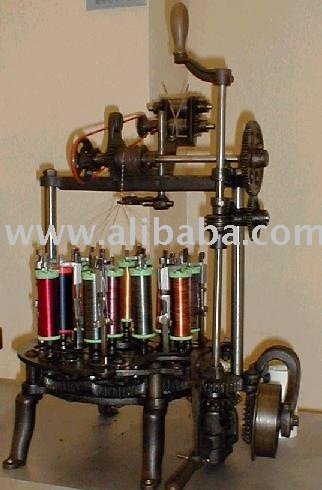 16 carrier yarn braiding machine