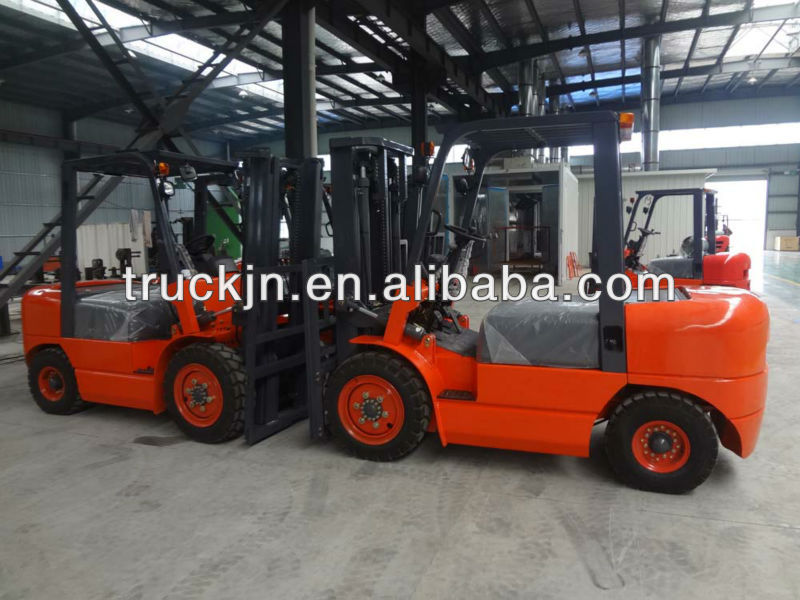 2/3ton diesel forklift truck with isuzu engine