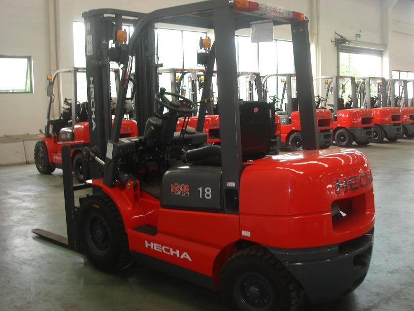 2.5T forklift truck