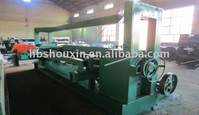 2.6M face veneer spindle wood peeler