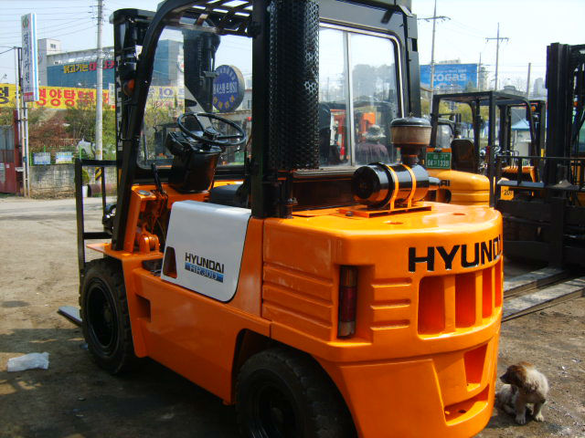 2001Year Hyundai 3Ton HR30D Forklift(Reconditioned)