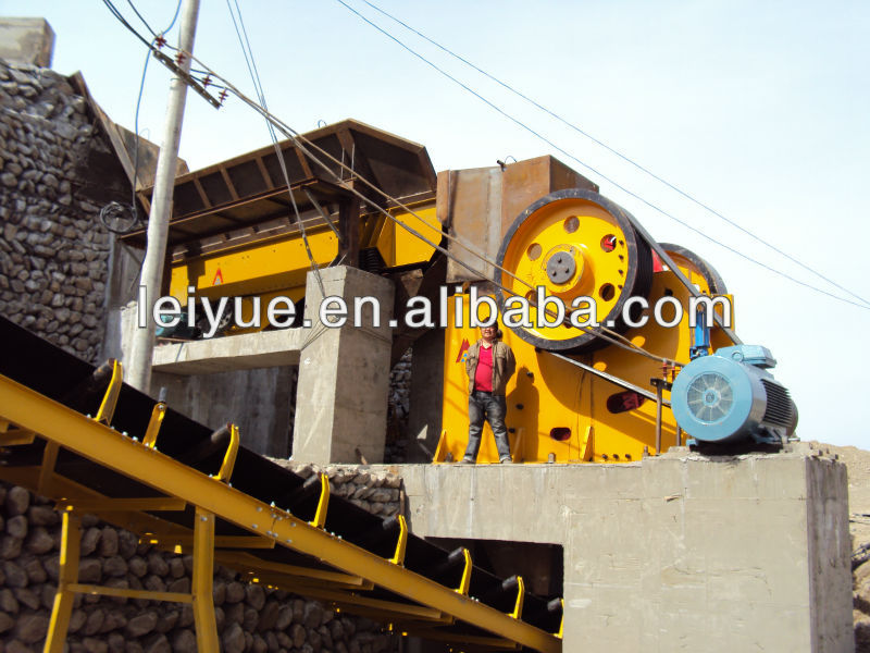 200T/H BASALT CRUSHING LINE STONE CRUSHER MACHINE PRICE