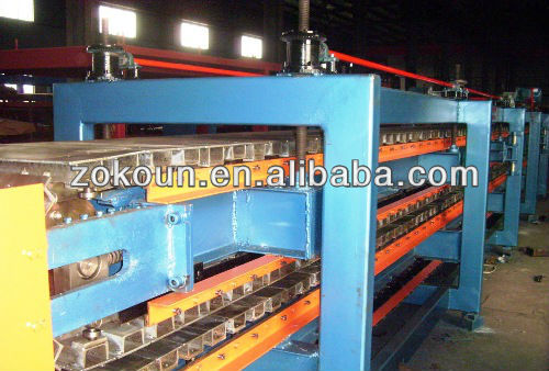 2013 Best Seller Discontinuous pu sandwich panel machine