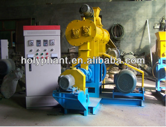 2013 Best seller wide output range animal feed puffing machine