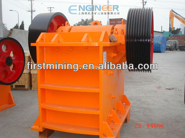 2013 low price PE jaw crusher for rock crushing plant