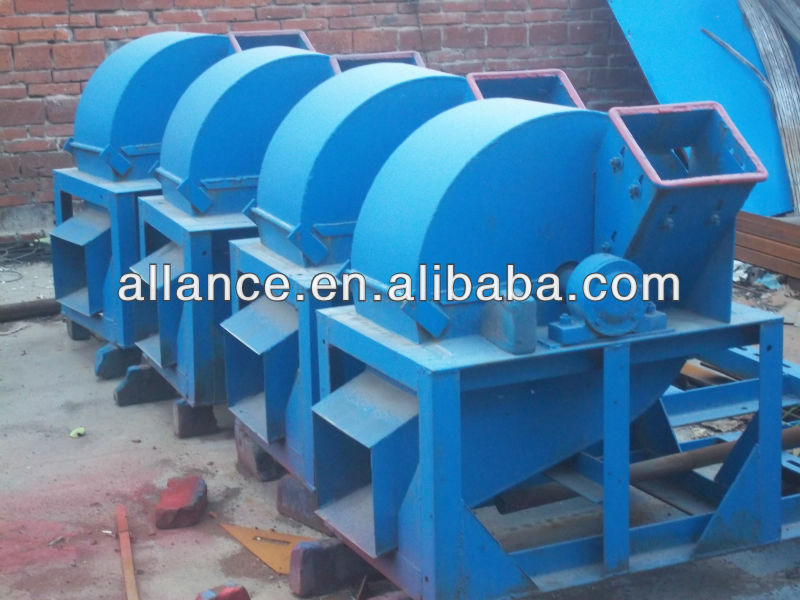 2013 new product small wood crusher machine for crushing tree branch