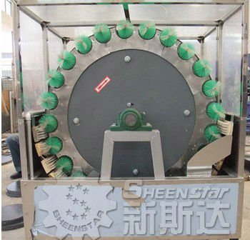 2013 New technology glass bottle rotary brush washing machine