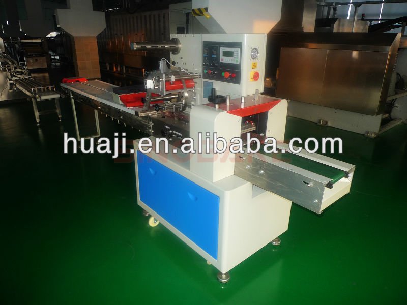 2013 New type Automatic Biscuit flow packing machine