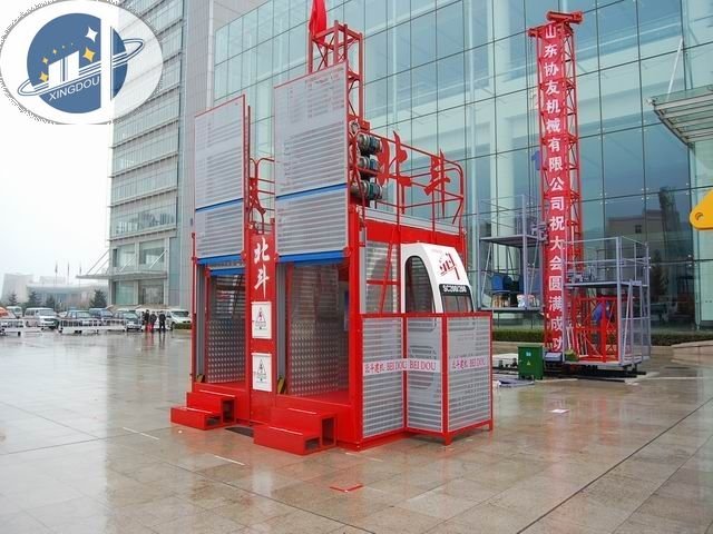 2T construction hoist