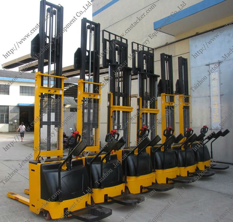 2Ton Electric Stacker