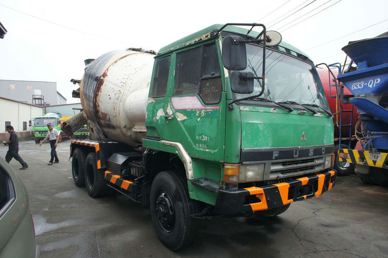 [471-RA] used mitsubishi fuso trucks - used bulk cement truck