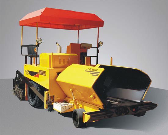 4m- 9m asphalt spreader