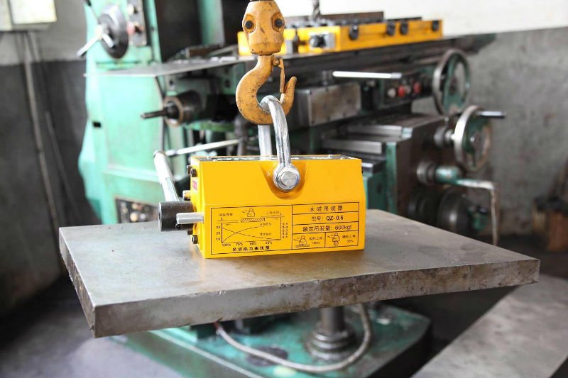 600kg Crane Lifting Magnet, Hand Operation