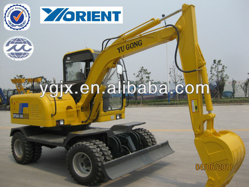 6ton hot sell hydraulic wheel excavator 4WD, construction machine in China