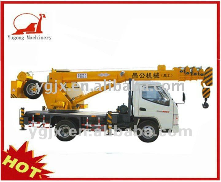 7 ton mini cranes truck,rated lifting 24m with telescopic boom