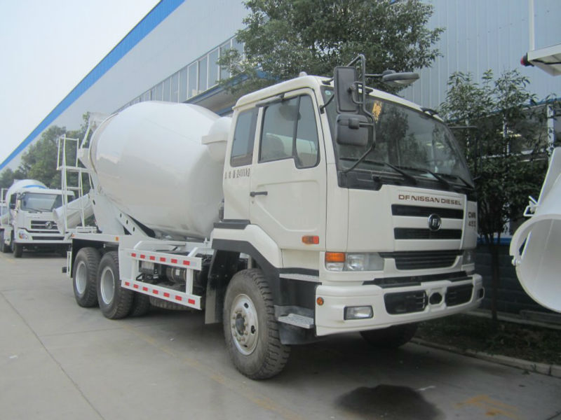 8-12cbm famous brand UD concrete truck japanese brand for hot sales