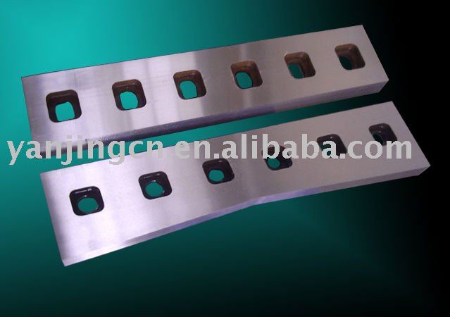 Alloy steel blade