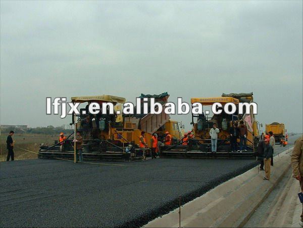 asphalt paving machine