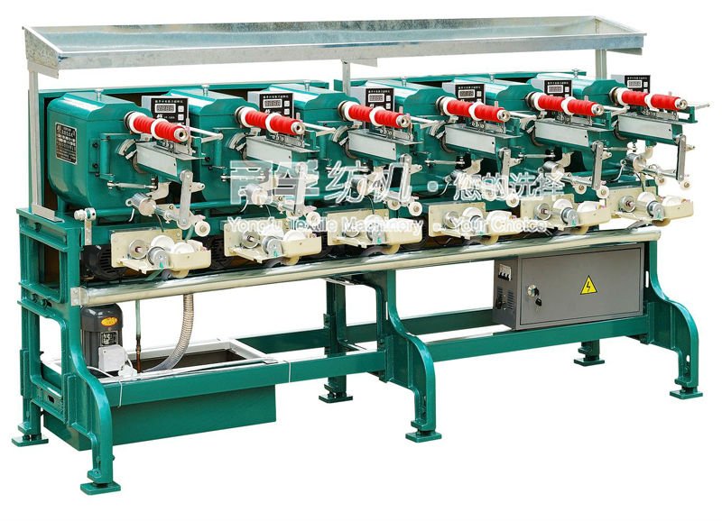 Autimatic tracking oiling winding machine