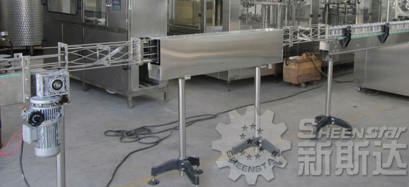 Automatic aluminum can washing production line