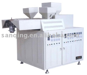 Automatic extruding machine for three-layer film SQ-7