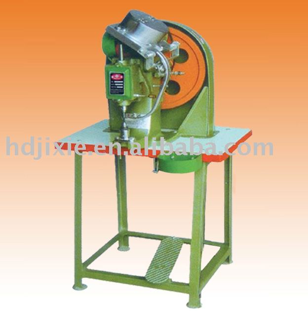 automatic eyeleting machine