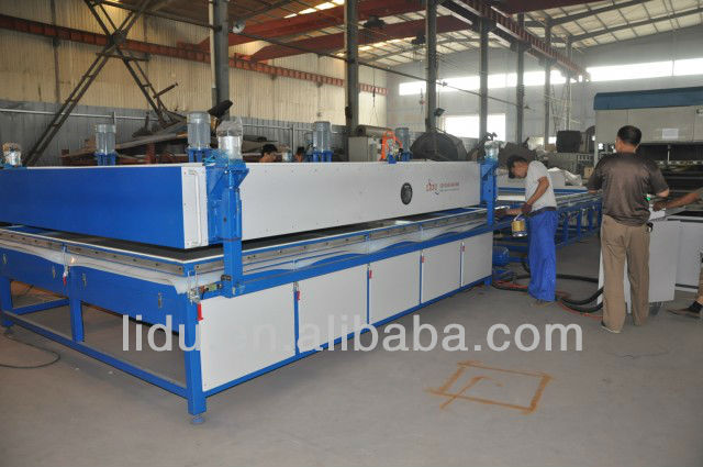 Automatic laminated glass machine for decorative glass