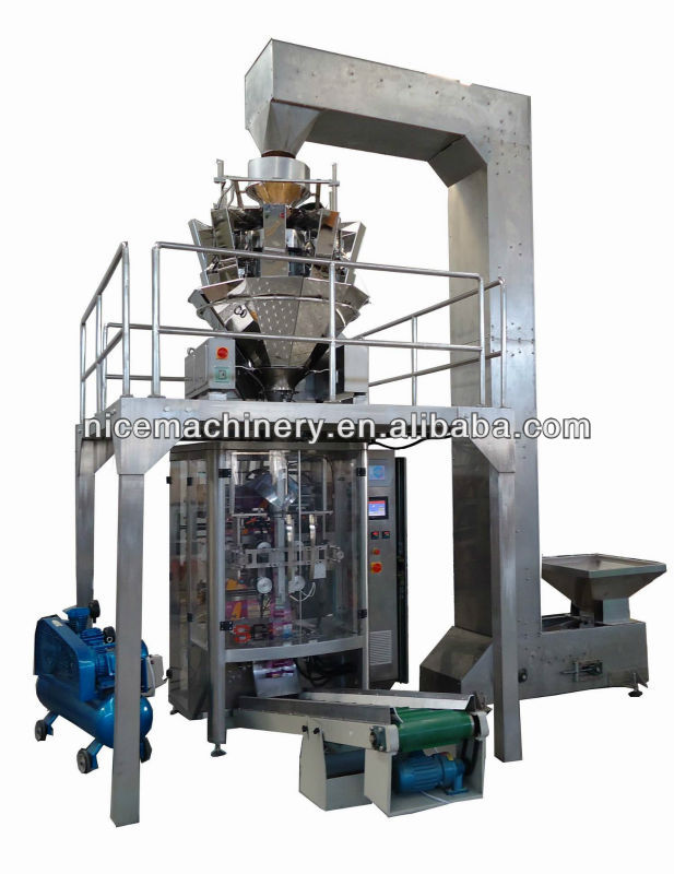 Automatic packing machine for cotton ball