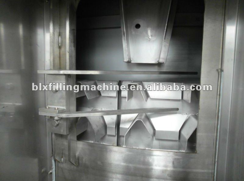 Automatic PET bottle unscrambler/sorter machine for water filling line