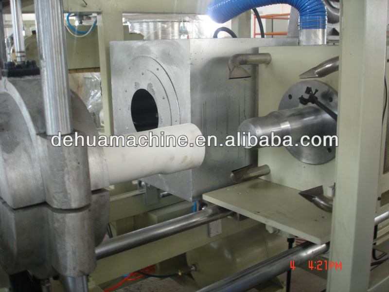 Automatic PVC pipe threading machine