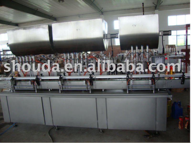 Automatic strawberry jam filling machine