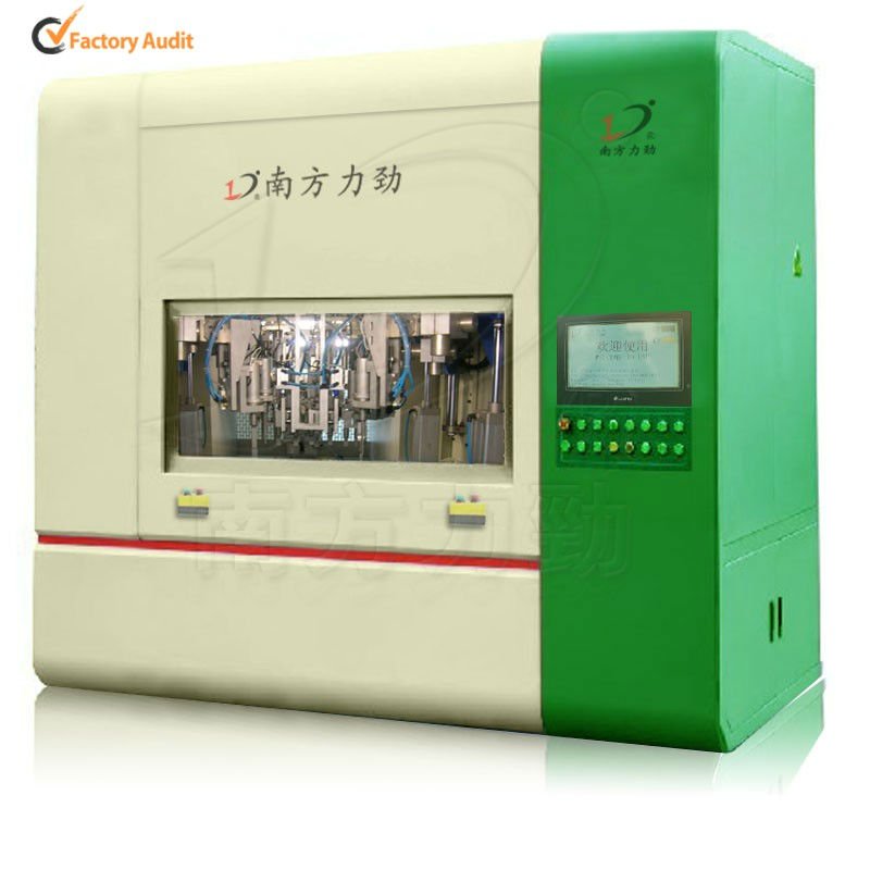 Automobile door panel welding machine