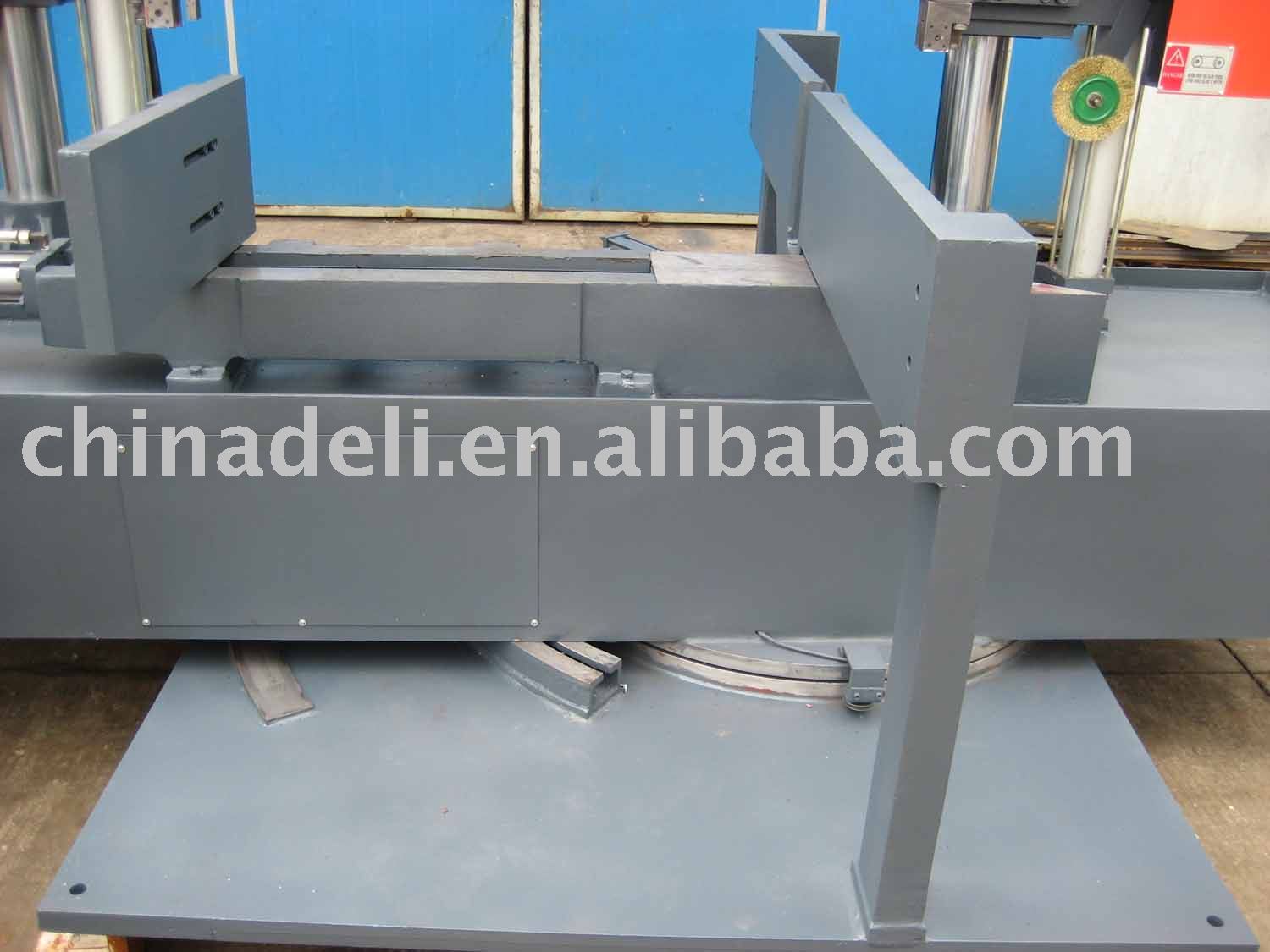 band sawing machine