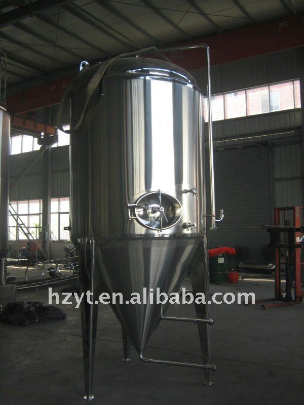 Beer fermenter