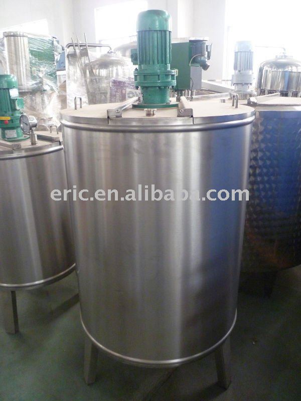 beverage machine preparation tank