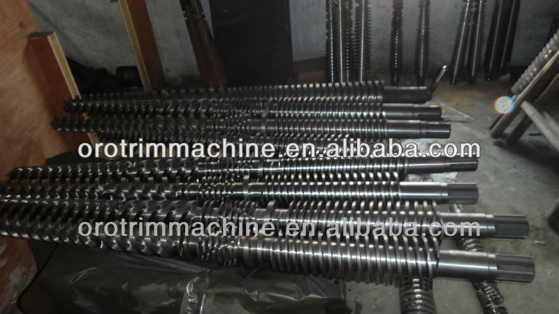 bimatellic twin screw and bimatellic twin screw barrel