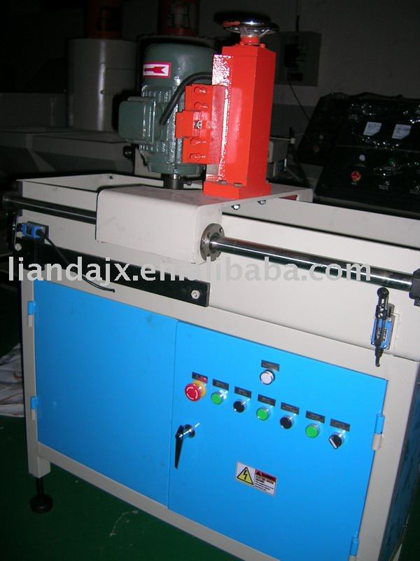 Blade sharpening machine