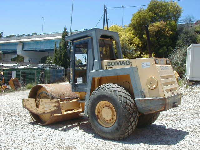 Bomag BW 213 AD2