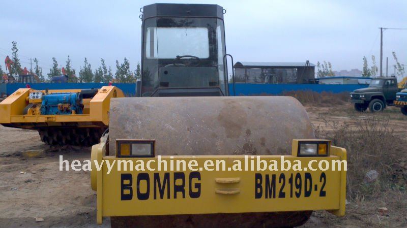 Bomag compact roller BW219D-2