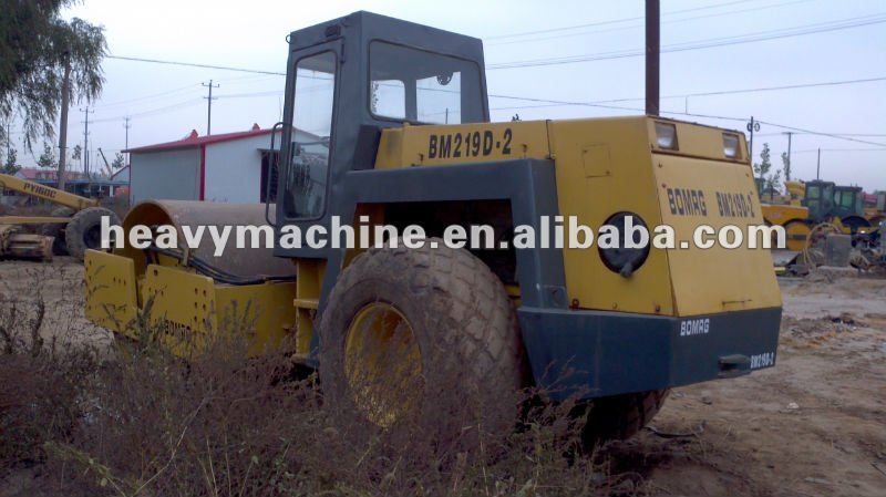 Bomag compact roller BW219D-2