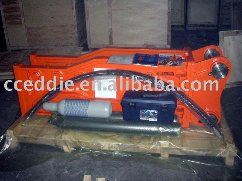 Box-Silenced type hydraulic breaker