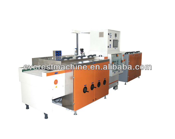 Brush deburring machine