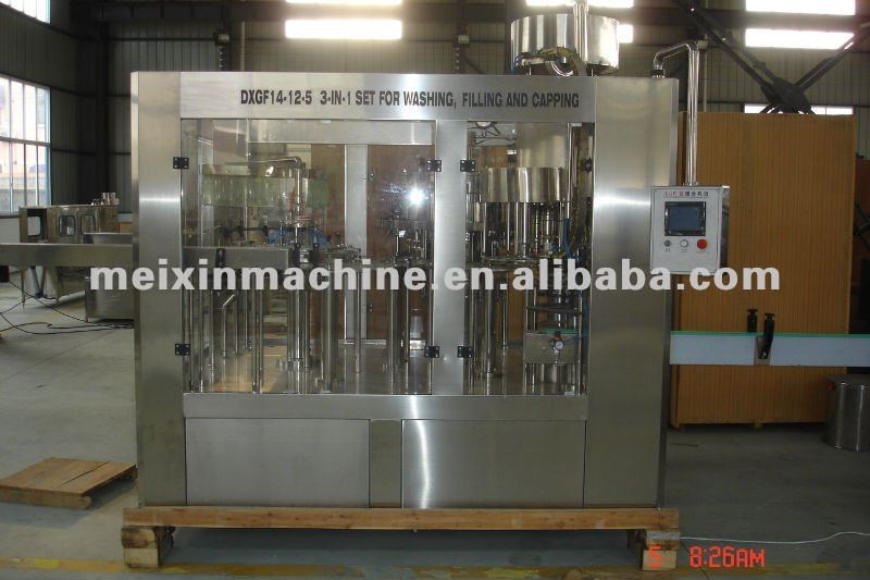 Carbonated Beverage Automatic Bottling Machine