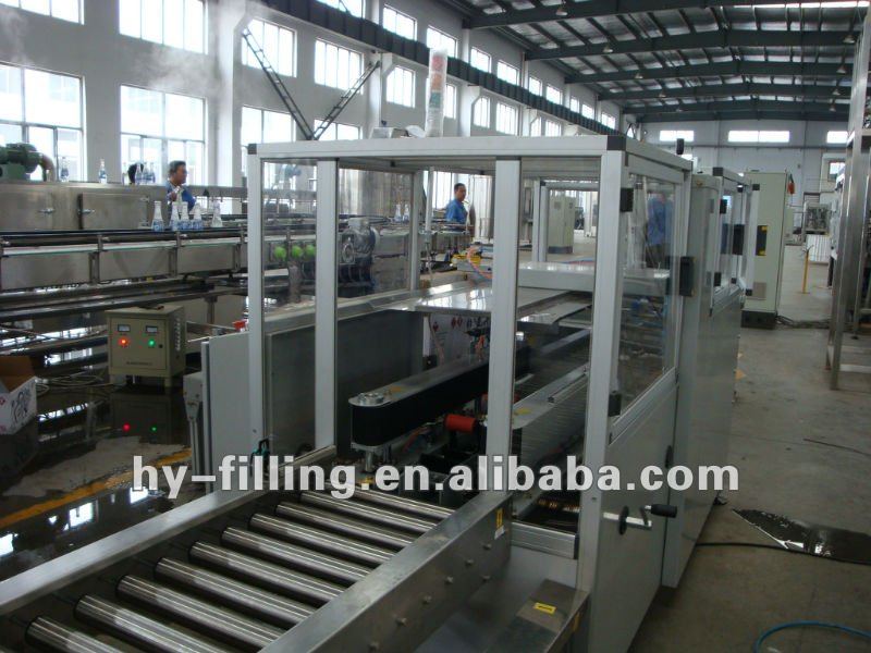 Case forming machine