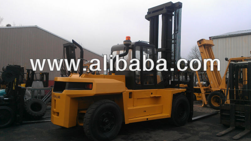 CAT 33,000lb Fork lift