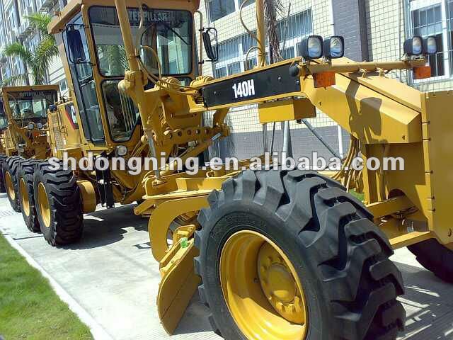 Caterpillar 140H used grader, 2010 year, almost brand new