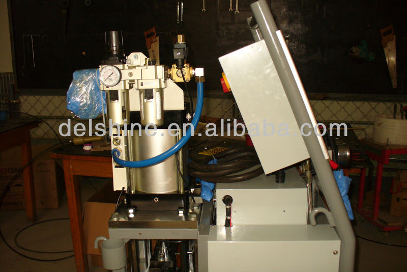 CE Mark 2013 Model Polyurethane Sealing Machine